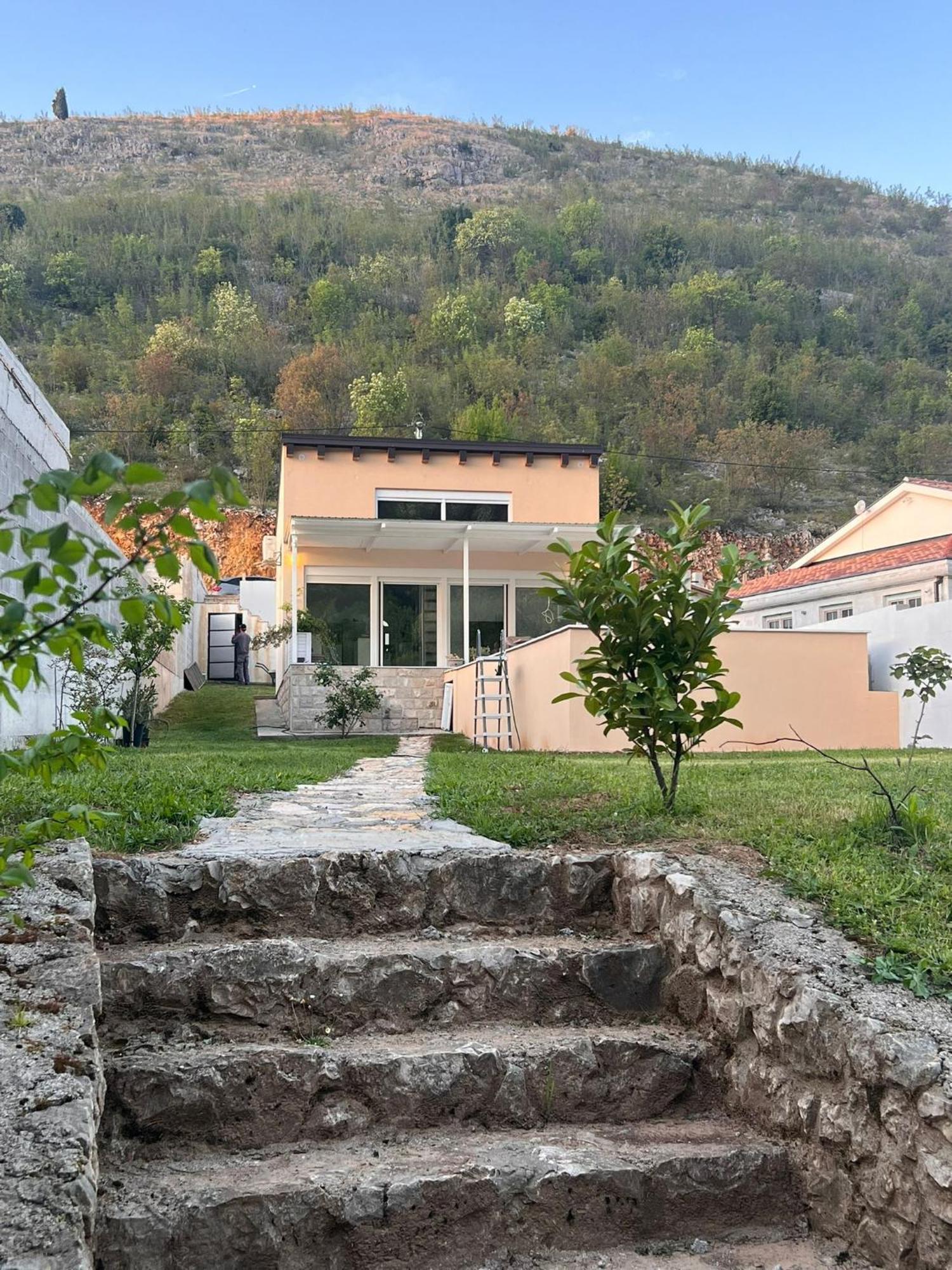 בלאגאי House On The River מראה חיצוני תמונה