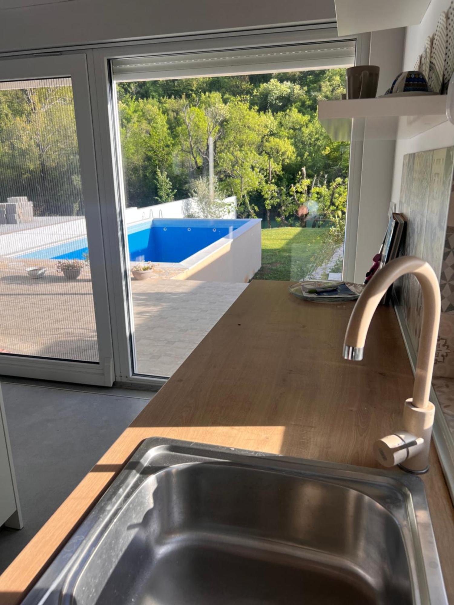 בלאגאי House On The River מראה חיצוני תמונה